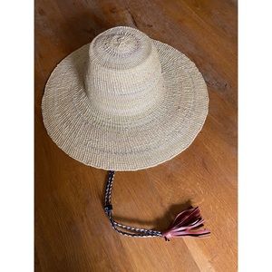 Womens straw hat (Hand made)